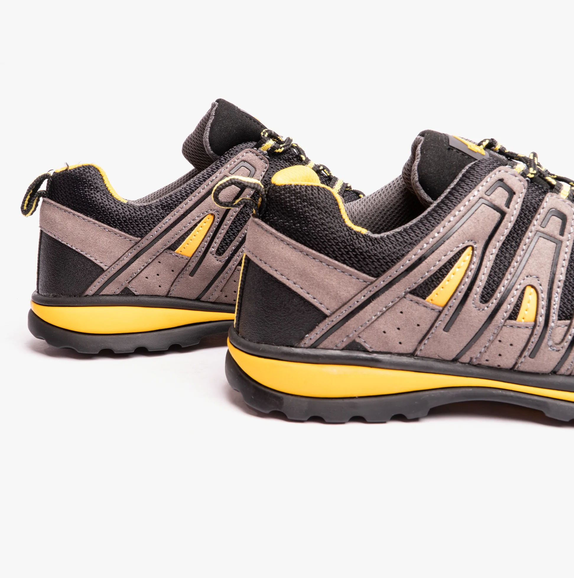 Amblers Safety FS42C Unisex Safety Trainers Black/Yellow - Image 3