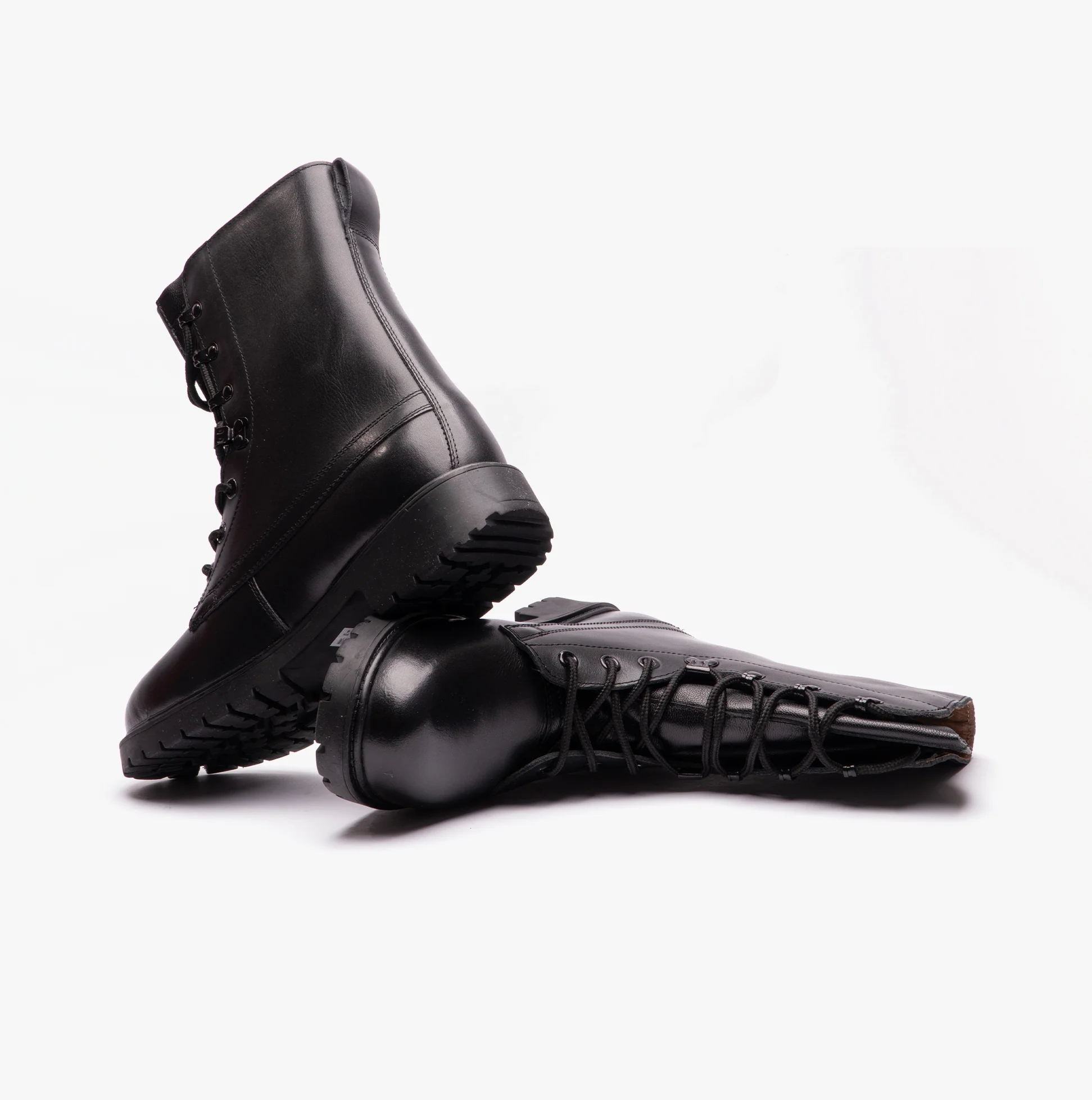 Grafters M9666A Unisex Leather Assault Boots Black - Image 3